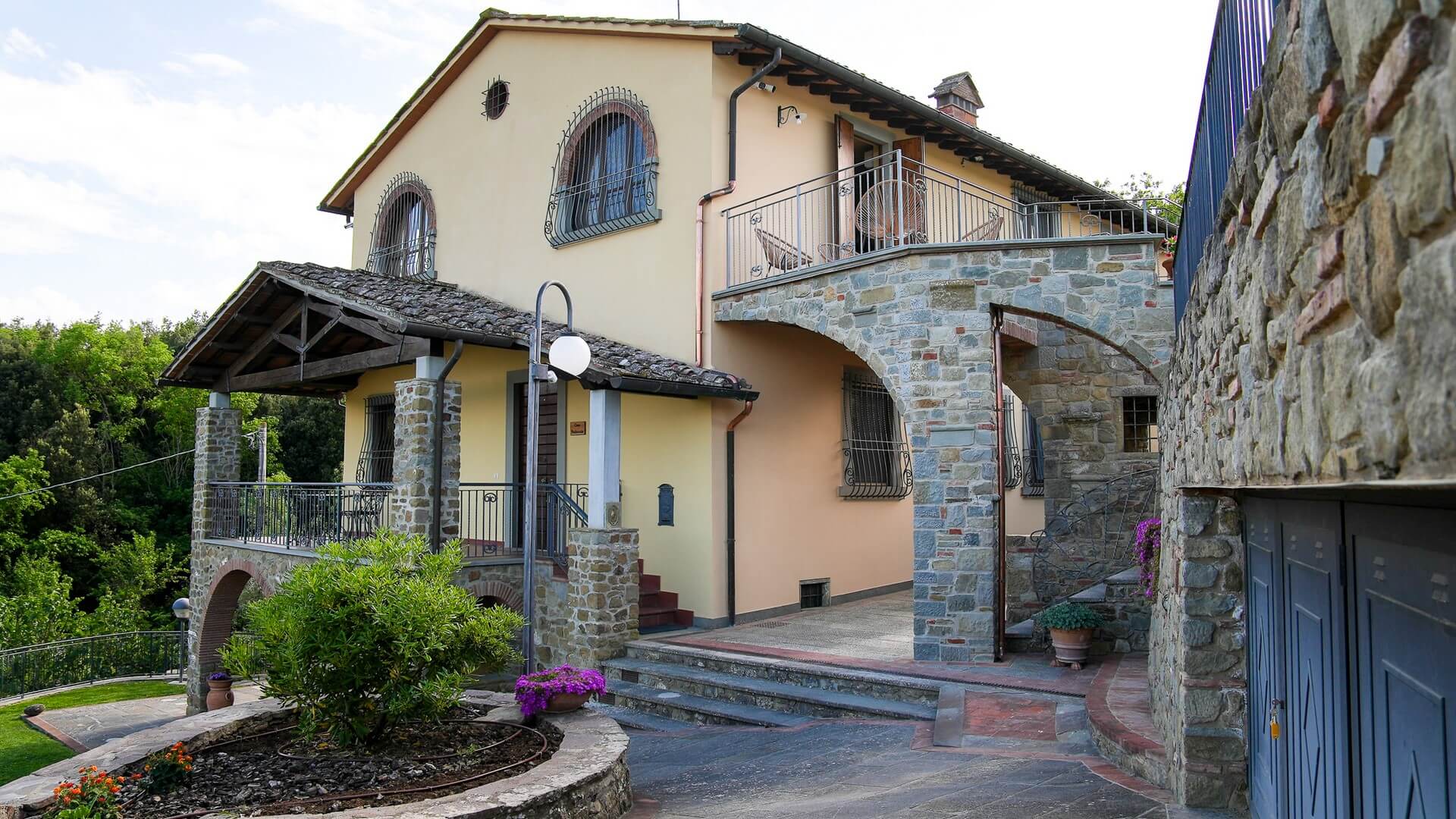 Fiori esterno - Podere del Griccia